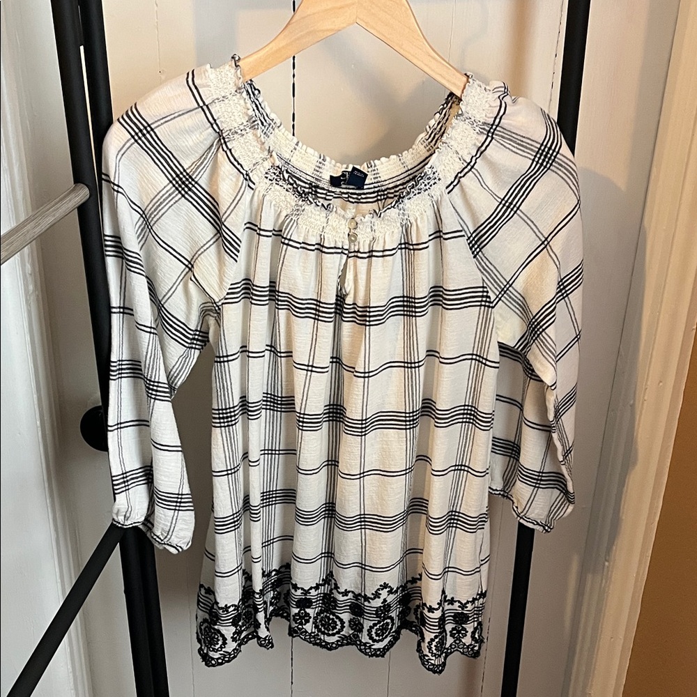 Chaps Black and Cream Colored Blouse
